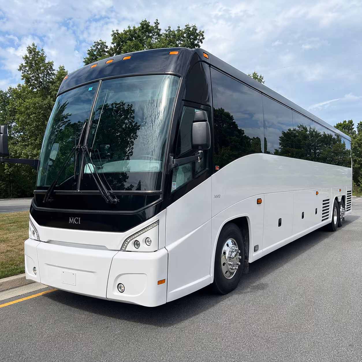 shuttle bus services for weston warehouses distribution centers and industrial groups